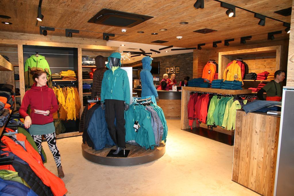 Pete Alpine Boutique Hotel - Klein Und Fein - Private Spa Suiten Und Zimmer Sankt Anton am Arlberg Exteriör bild