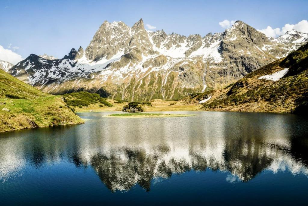 Pete Alpine Boutique Hotel - Klein Und Fein - Private Spa Suiten Und Zimmer Sankt Anton am Arlberg Exteriör bild