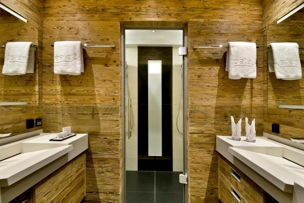 Pete Alpine Boutique Hotel - Klein Und Fein - Private Spa Suiten Und Zimmer Sankt Anton am Arlberg Exteriör bild
