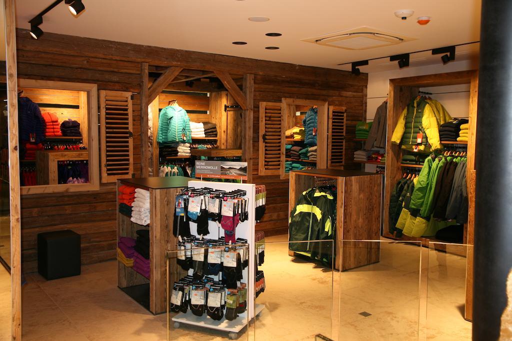 Pete Alpine Boutique Hotel - Klein Und Fein - Private Spa Suiten Und Zimmer Sankt Anton am Arlberg Exteriör bild